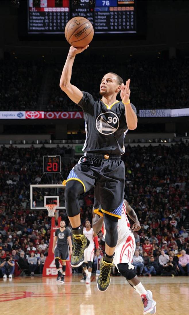 竞技体育中 竞技体育中