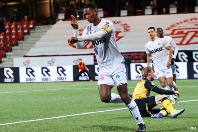 巴萨的防线 巴萨的防线